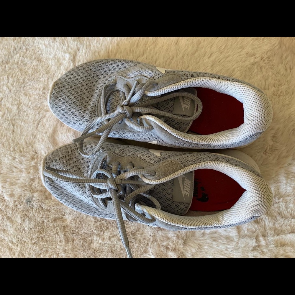 gray nikes